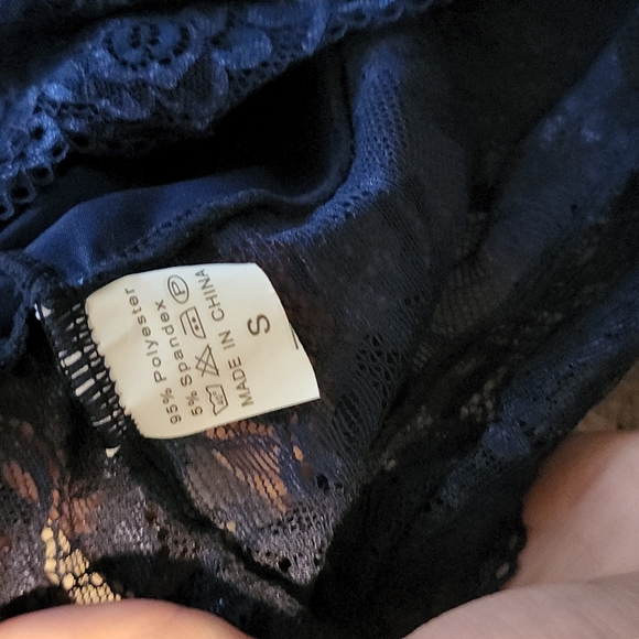 SHEIN navy blue lace and mesh bodysuit - Picture 3 of 3